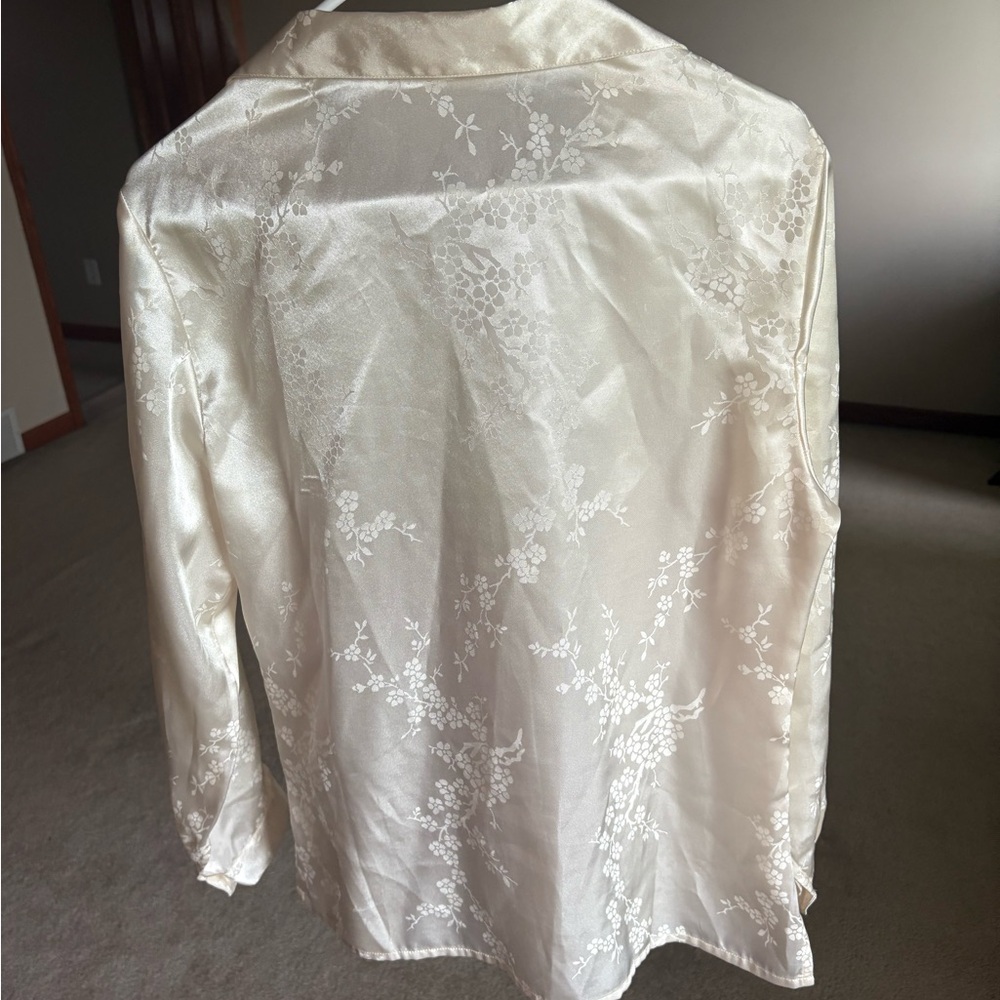 Kathie Lee Collection Ivory Satin Floral Open Blouse - Picture 2 of 4